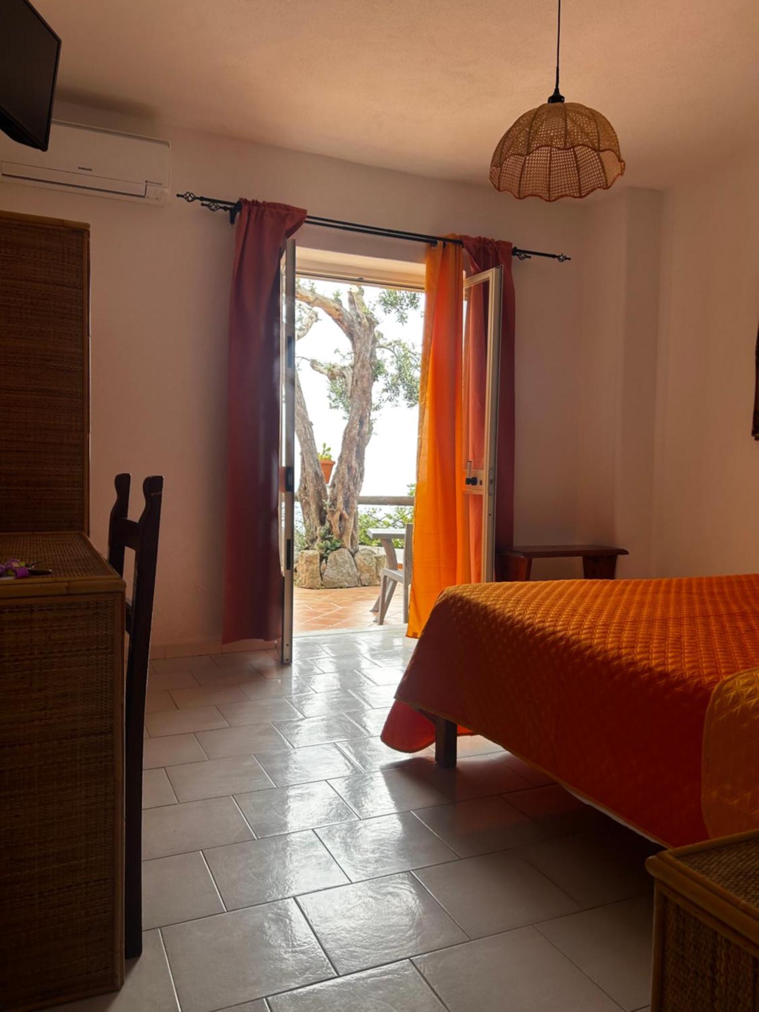 Hotel Punto Azzurro Forio di Ischia Dış mekan fotoğraf